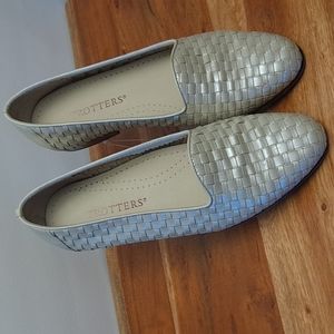 Tan Liz Loafer